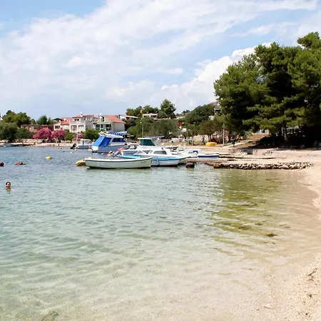 Apartments By The Sea Grebastica, Sibenik - 461 Apartman Grebastica