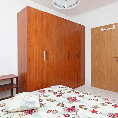 Apartment Apartments By The Sea Grebastica, Sibenik - 461