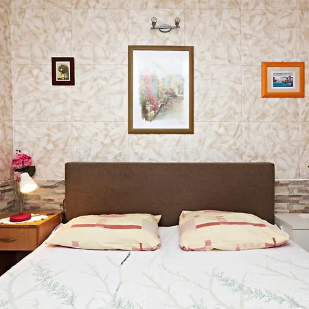 By The Sea Grebastica, Sibenik - 461 *