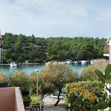 Apartments By The Sea Grebastica, Sibenik - 461 Apartment