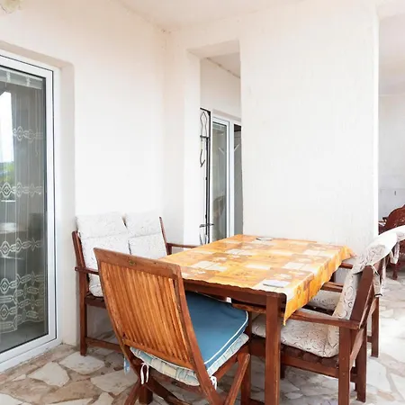 Apartments By The Sea Grebastica, Sibenik - 461 * Grebastica