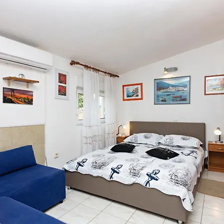 Apartments By The Sea Grebastica, Sibenik - 461