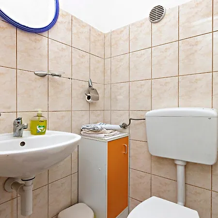Apartments By The Sea Grebastica, Sibenik - 461 Apartment *