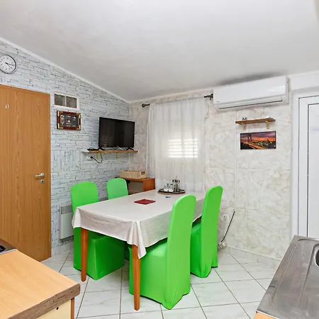 Apartman By The Sea Grebastica, Sibenik - 461 Grebaštica