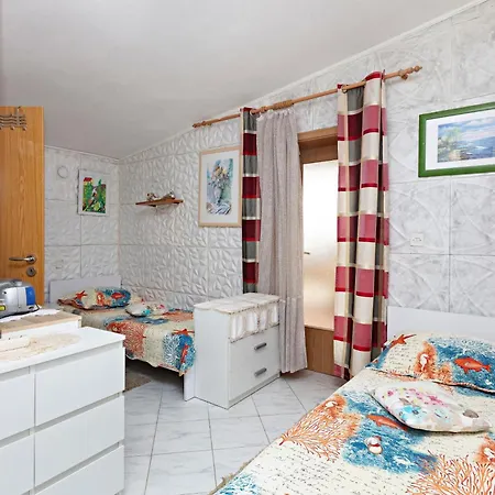 Apartment Apartments By The Sea Grebastica, Sibenik - 461